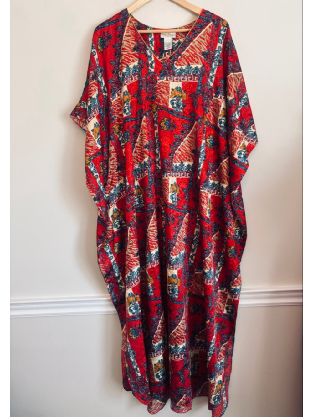 Vintage Delta Burke One Size Red & Blue Floral Kaftan MuuMuu House Dress Coverup